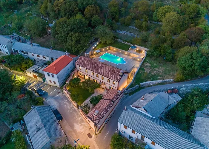 Eirene Villa Drivenik