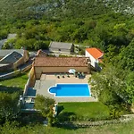 Vila Eirene *