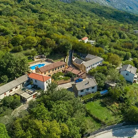 Eirene Villa