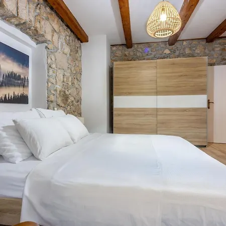 Eirene Villa Drivenik